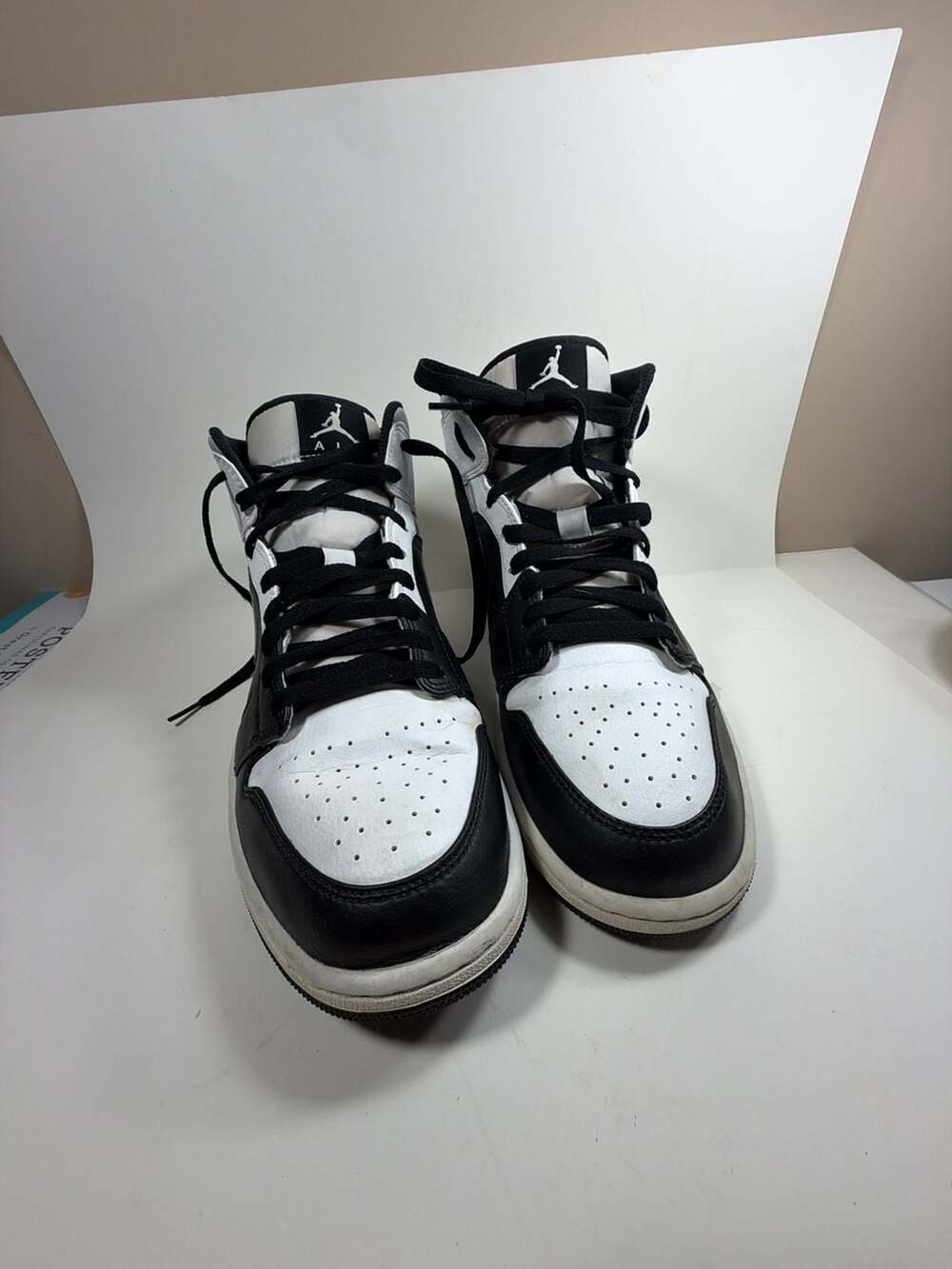 Air Jordan 1 Mid Black White Sneakers
